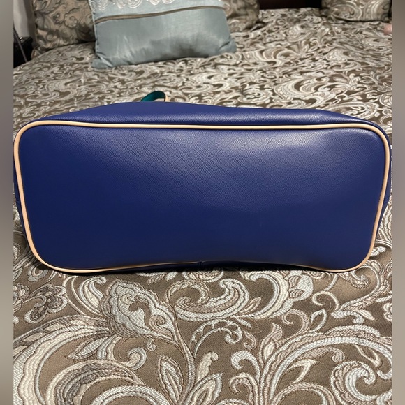 Coach cobalt blue with green accent handbag - Picture 3 of 5